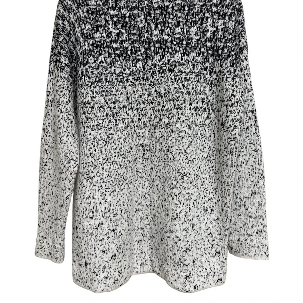 Athleta Marled Black Cream Cashmere Wool Blend Turtleneck Sweater Women's Medium